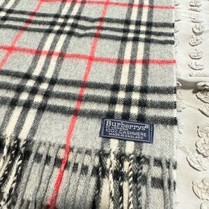 Vintage Burberry’s of London 100% Cashmere scarf